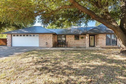 111 Wheeler St, Glen Rose, TX, 76043-4219 | Card Image