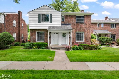 22951 Lee Ct, Saint Clair Shores, MI, 48080-2721 | Card Image