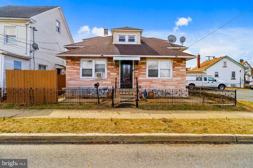 208 Kossuth St, RIVERSIDE, NJ, 08075-3230 | Card Image