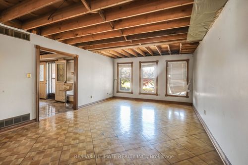 1010 Ritson Rd N, Oshawa, ON, L1G6Z5 | Card Image