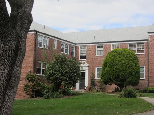 132-349 Bloomfield Ave, Verona, NJ, 07044-2461 | Card Image