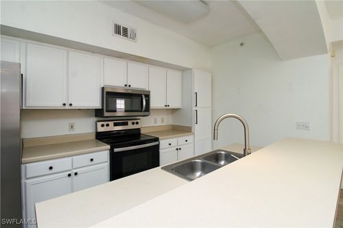 apt-621-7960 Preserve Cir, NAPLES, FL, 34119-6740 | Card Image