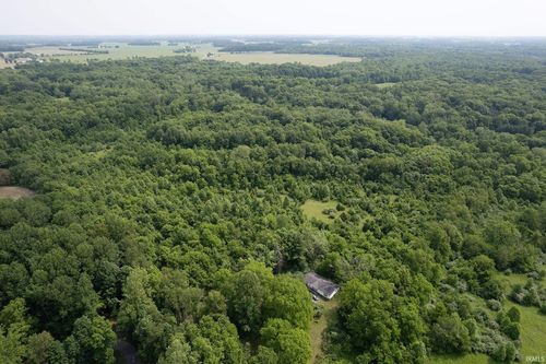 1233 N Mexico Rd, Peru, IN, 46970-7523 | Card Image