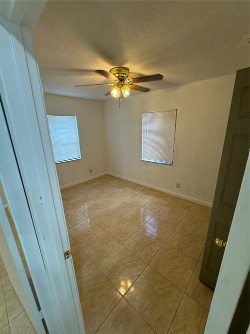 218 Sw 3rd St, Deerfield Beach, FL, 33441-4602 | Card Image