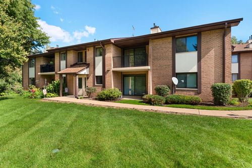 2308-2204 Wharf Dr, Woodridge, IL, 60517-4399 | Card Image