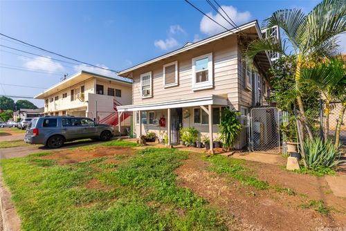 1812 Algaroba St, Honolulu, HI, 96826-2658 | Card Image
