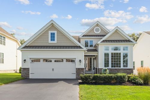 70-79 Pine Tree Dr, Methuen, MA, 01844-1268 | Card Image