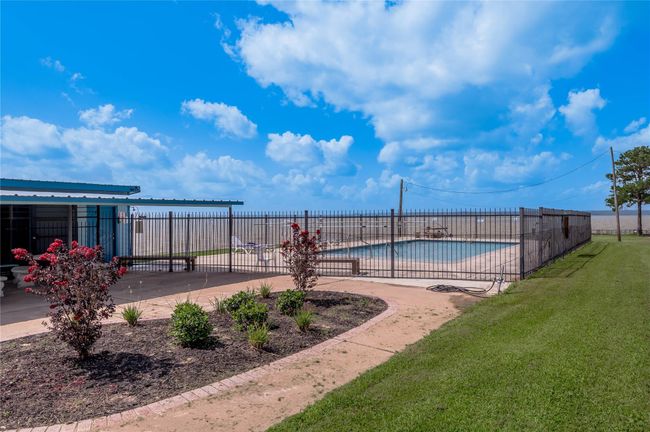 20 Coolcrest Dr, House other with 3 bedrooms, 2 bathrooms and 2 parking in Pointblank TX | Image 43
