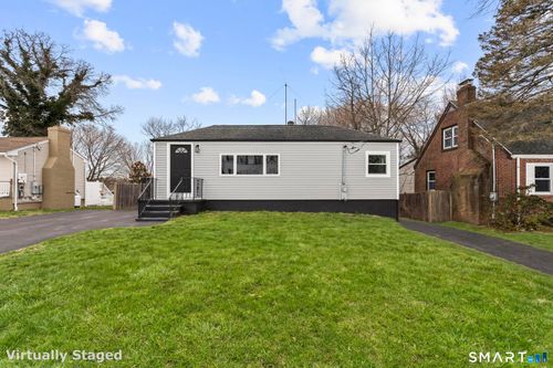 40 Sorenson Rd, West Haven, CT, 06516-4846 | Card Image