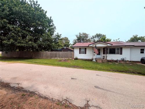 200 N Elm St, Campbell, MO, 63933-1258 | Card Image