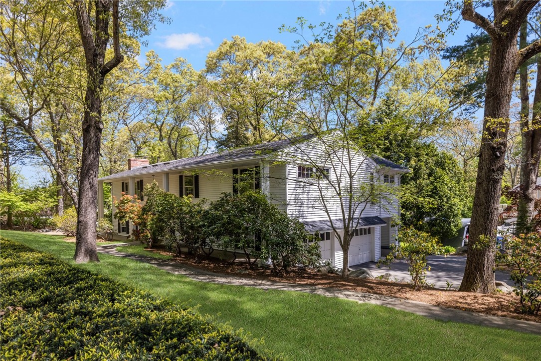 Love Ln, Warwick, RI 02886