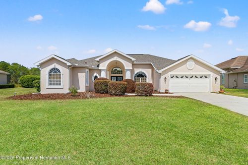 8405 Maybelle Dr, Weeki Wachee, FL, 34613-4018 | Card Image