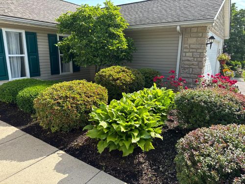 3865 E Vineyard Village Dr, Port Clinton, OH, 43452-4120 | Card Image