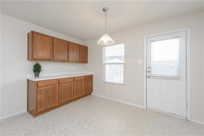 2913 Paddock Way, House other with 3 bedrooms, 2 bathrooms and null parking in Denton TX | Image 7