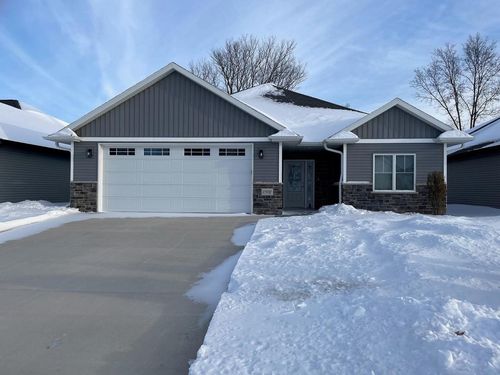 2592 Farmington Way, SUAMICO, WI, 54313 | Card Image