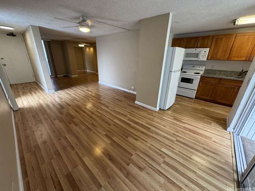 c316-647 Kunawai Ln, Honolulu, HI, 96817-2265 | Card Image