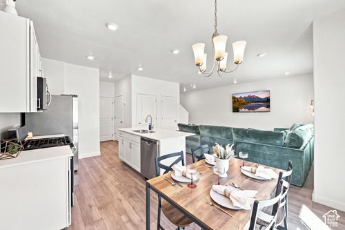 879 S Brubaker Way, Santaquin, UT, 84655-8359 | Card Image