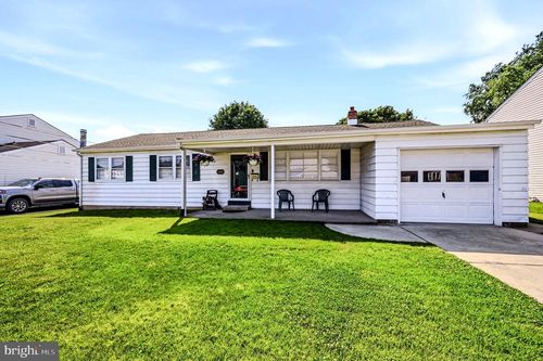 332 E Roosevelt Ave, NEW CASTLE, DE, 19720-3337 | Card Image