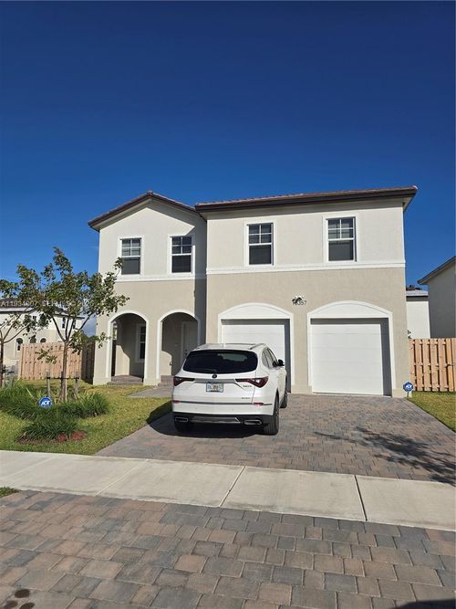 side-13357 Sw 274th St, Naranja, FL, 33032-8654 | Card Image