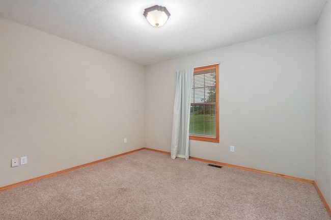 136 Cedar Dale Ln-21 | Image 32