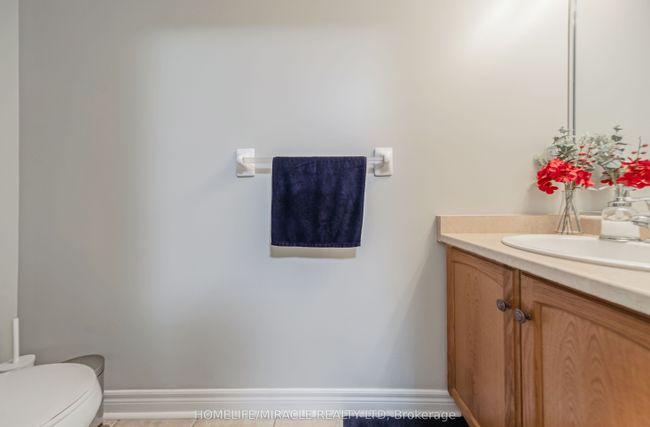 93 Lynch Cir, House attached with 4 bedrooms, 4 bathrooms and 2 parking in Guelph ON | Image 24