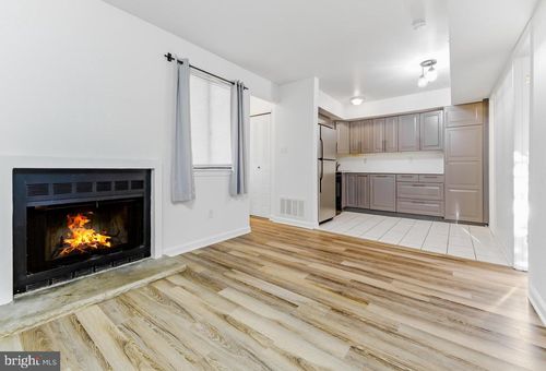 403 Shelby Ct, SICKLERVILLE, NJ, 08081-2409 | Card Image