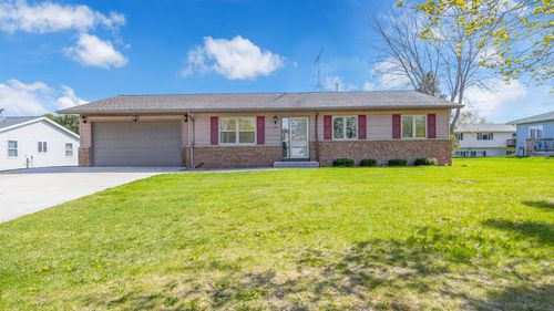 209 Beth Circle, Plymouth, WI, 53081 | Card Image