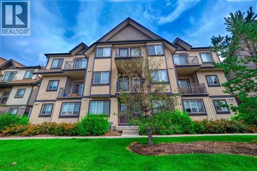 121 Copperpond Common Se, Calgary, AB, T2Z5B6 | Card Image