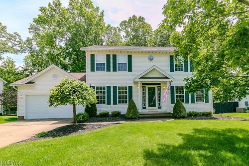 1196 Dartmouth Dr, Painesville, OH, 44077-5289 | Card Image