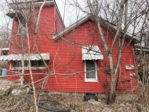 274 Lombardy Heights, Bridgeport, OH, 43912 | Card Image