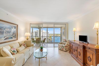 903-A - 3212 S Ocean Boulevard, Condo with 2 bedrooms, 2 bathrooms and null parking in Highland Beach FL | Image 3