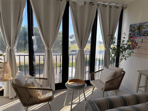 209-4117 Bougainvilla Dr, Lauderdale By The Sea, FL, 33308-5415 | Card Image