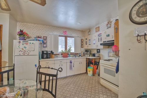 417 Arlington Rd, Hoyt Lakes, MN, 55750-1328 | Card Image