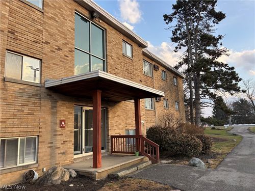 a11-5200 Royalton Rd, North Royalton, OH, 44133-4095 | Card Image