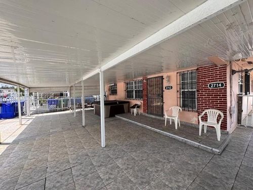 2712-2712 Nw 23rd Ave, Miami, FL, 33142-8403 | Card Image