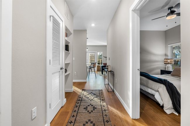 1112 - 2505 Thornton Rd, Condo with 2 bedrooms, 2 bathrooms and 1 parking in Austin TX | Image 7
