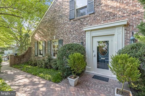 4423 Boxwood Rd, BETHESDA, MD, 20816-1817 | Card Image