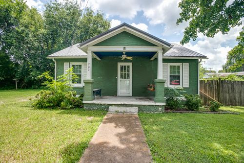 202 N Cherry St, Mount Pleasant, TN, 38474-1420 | Card Image