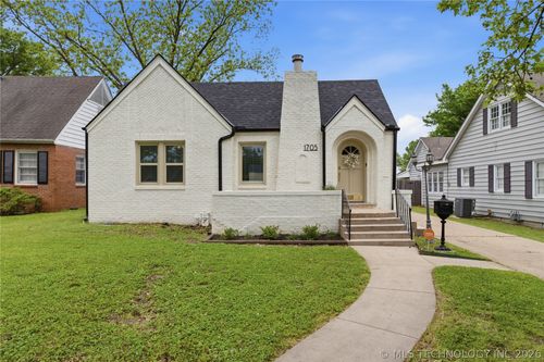 1705 S Johnstone Ave, Bartlesville, OK, 74003-5721 | Card Image