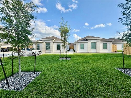 apt-3-7703 N 58th Ln, Mission, TX, 78573-3052 | Card Image