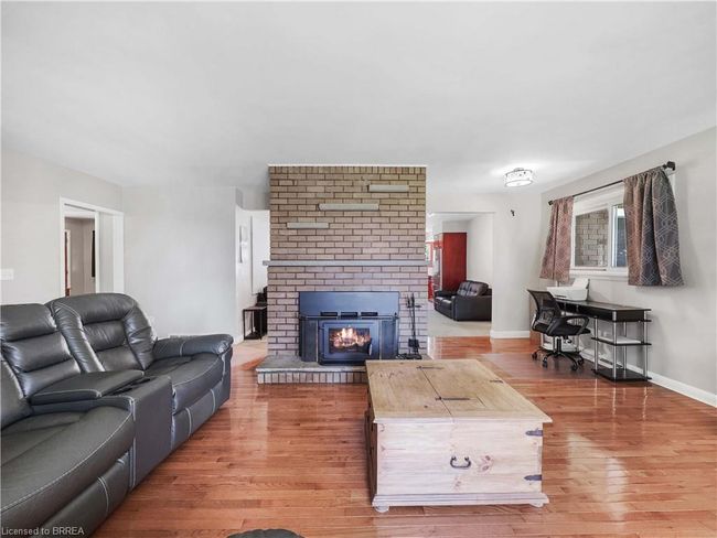 43 Pleasant Ridge Rd, House other with 3 bedrooms, 2 bathrooms and 14 parking in Brant ON | Image 7
