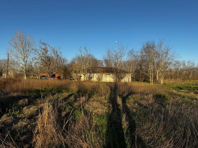 27215 Highway 36, Home with 0 bedrooms, 0 bathrooms and null parking in Damon TX | Image 25