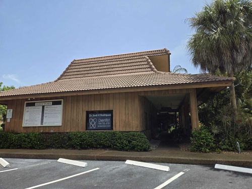 h-6610 N University Drive, Tamarac, FL, 33321 | Card Image