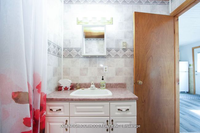 21 2 Nd St, House other with 1 bedrooms, 1 bathrooms and 4 parking in Dunsford ON | Image 16