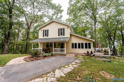 104 Fieldstone Pl, Somerville, AL, 35670-3202 | Card Image