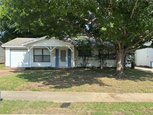 1012 Harris Dr, Euless, TX, 76039-3330 | Card Image