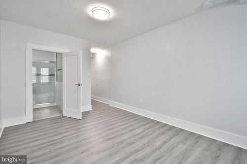 apt-0b-715-4247 Locust St, PHILADELPHIA, PA, 19104-5271 | Card Image