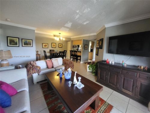 apt-201-10765 Sw 108th Ave, Miami, FL, 33176-8105 | Card Image