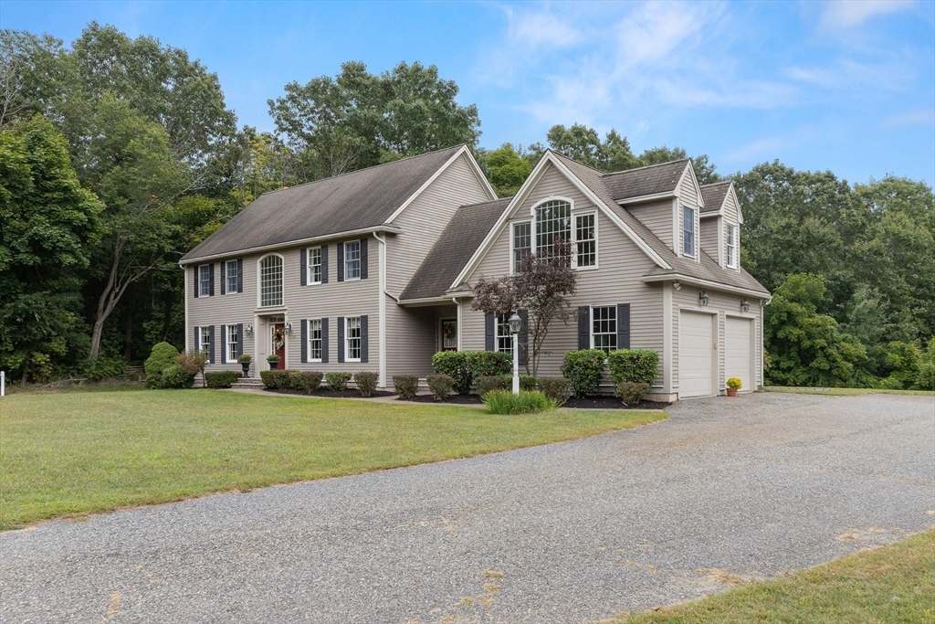 Washington St, Groveland, MA 01834