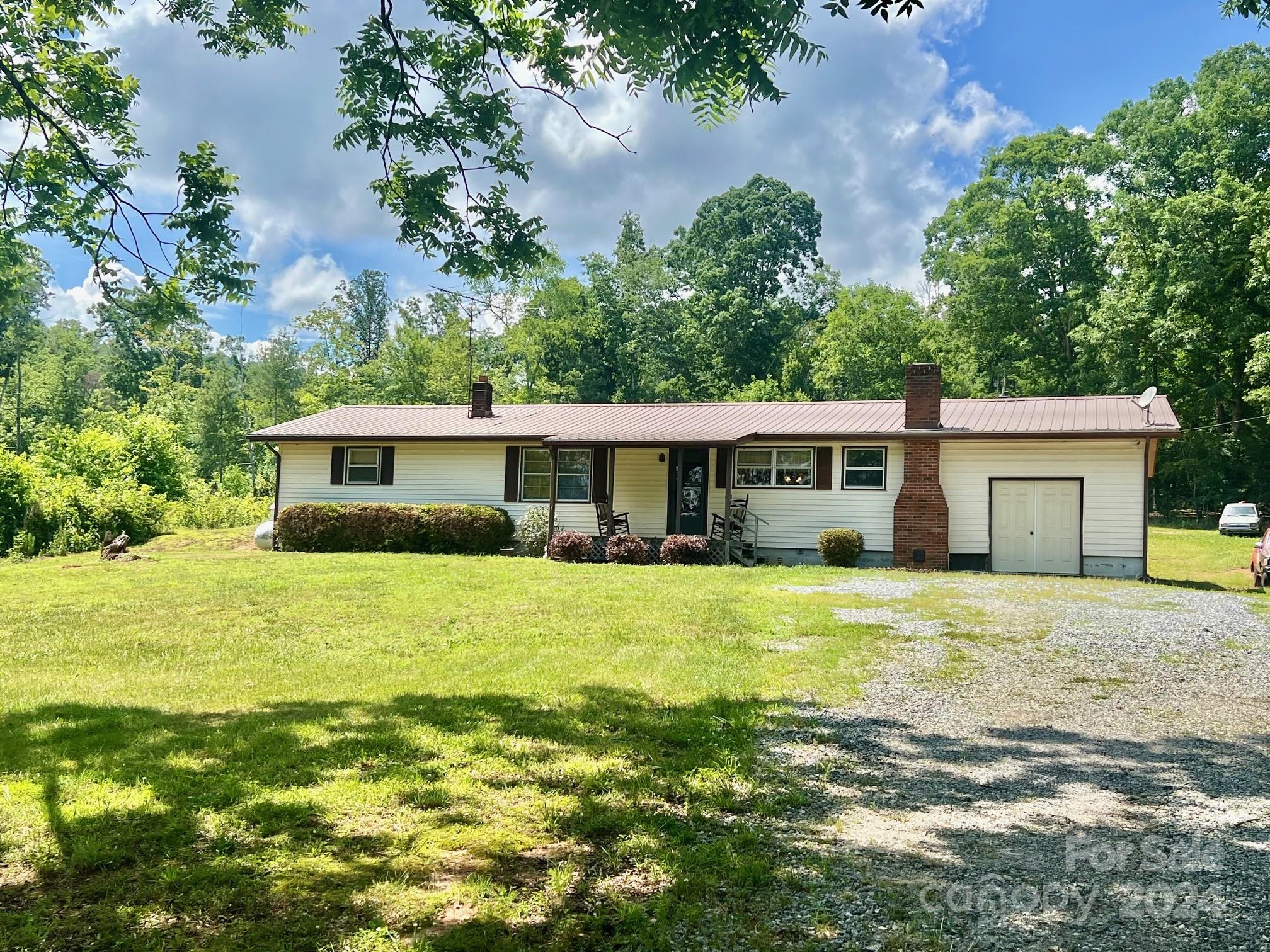 Blair Rd, Taylorsville, NC 28681
